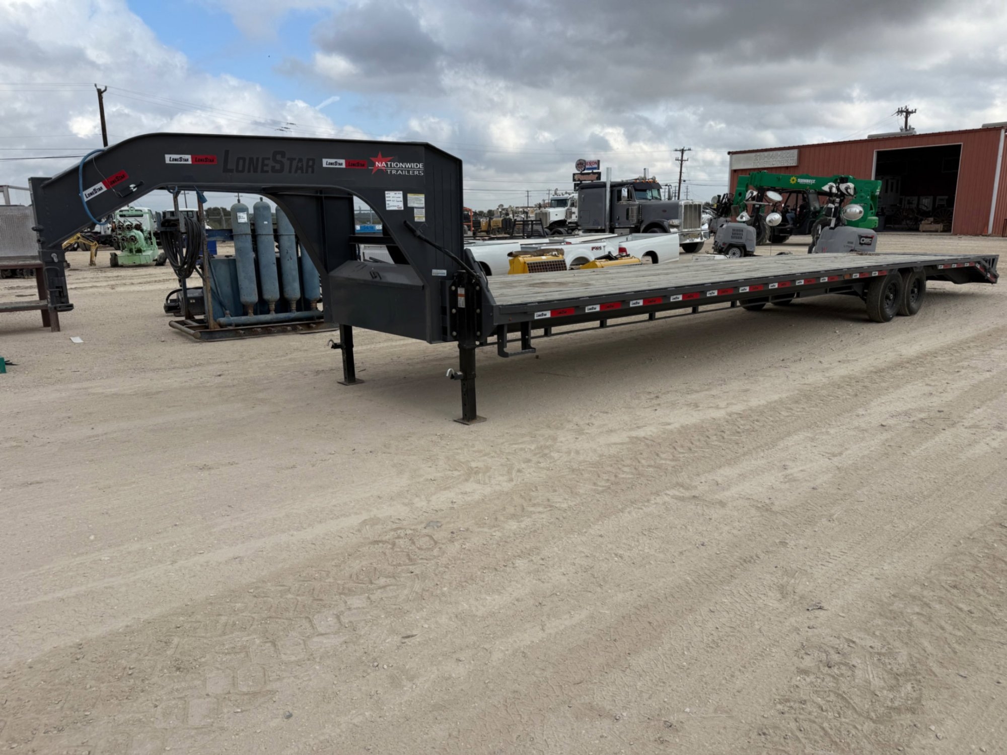 2025 METALIUM INDUSTRIES 40 GOOSENECK (A55745)