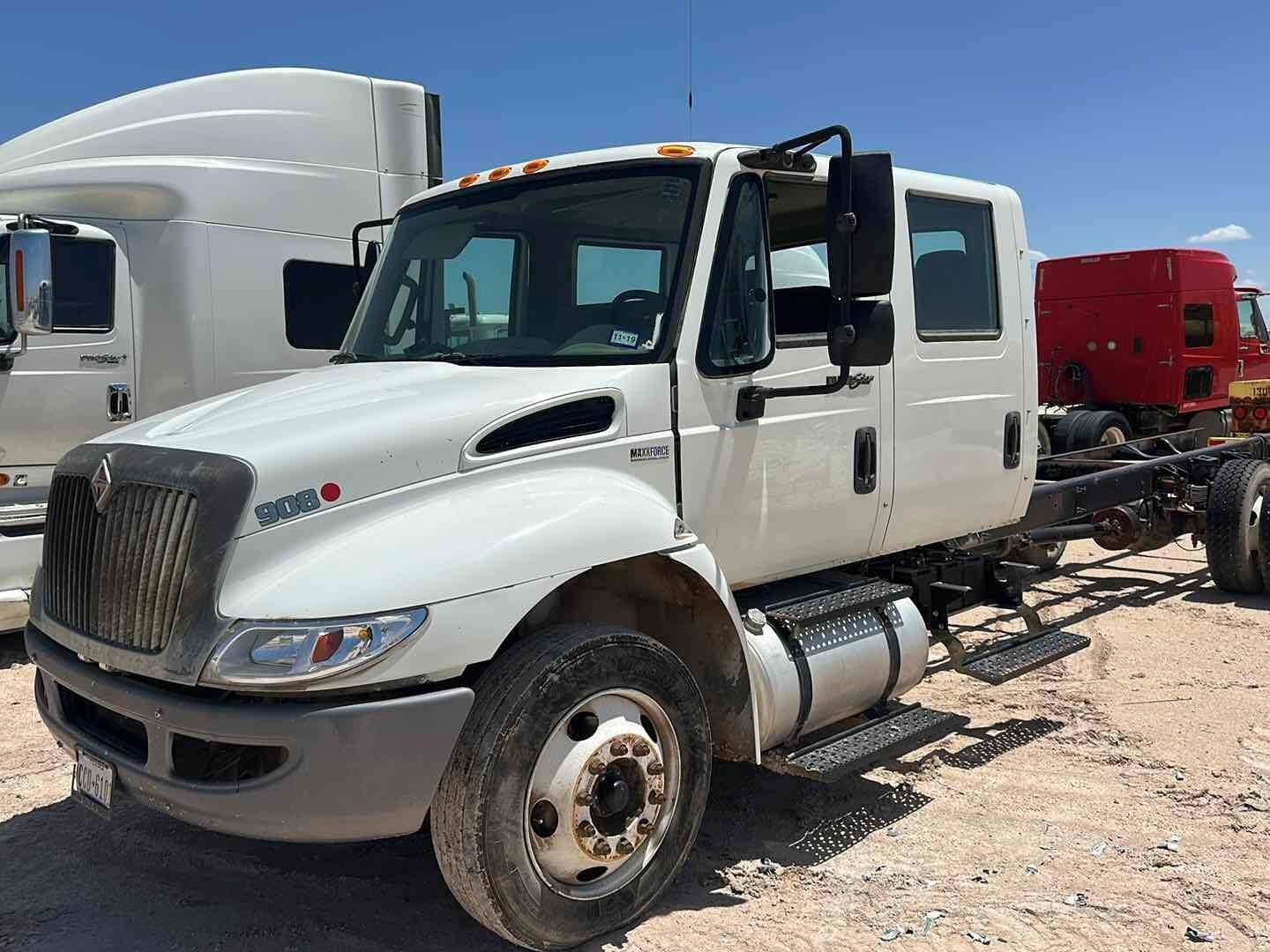 2013 INTERNATIONAL MA065 CAB AND CHASSIS (A52472)