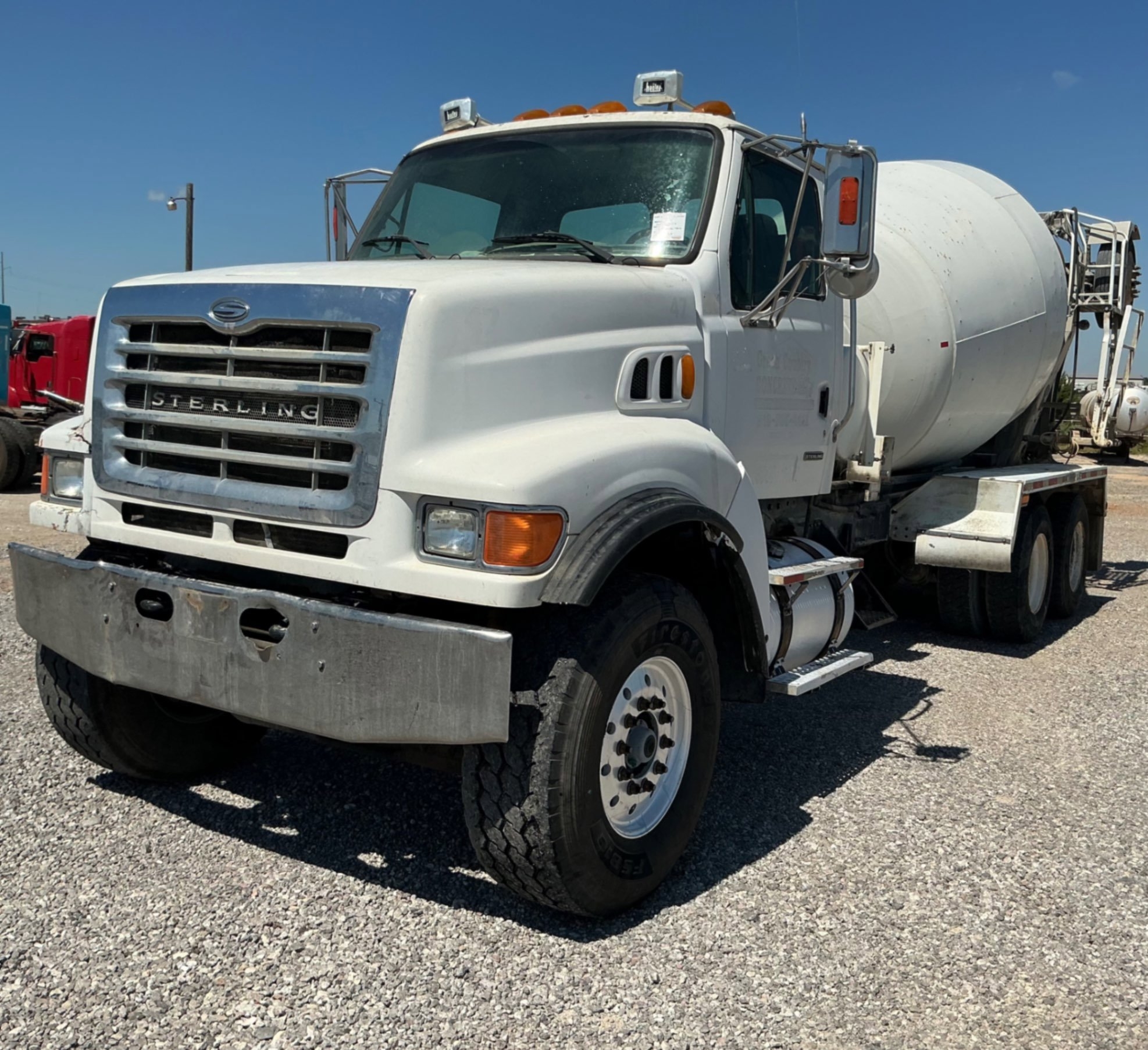 2006 STERLING LT9500 SERIES MIXER TRUCK (A50854)