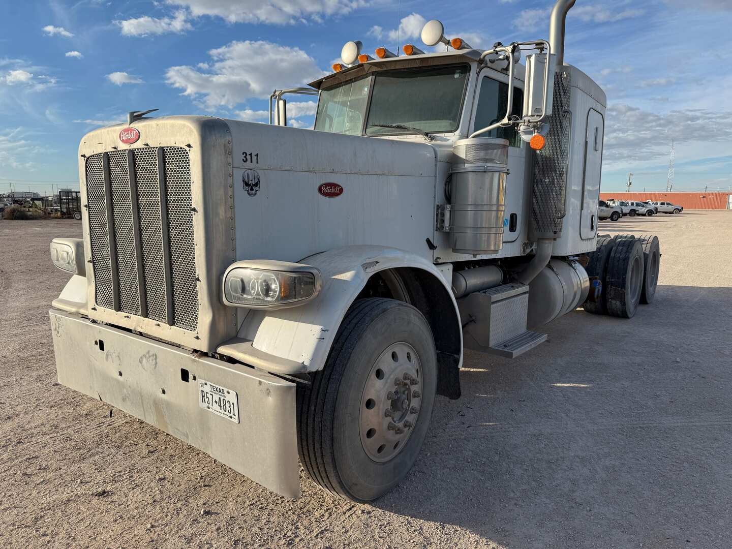 2015 PETERBILT 389 FLATTOP (A58214)
