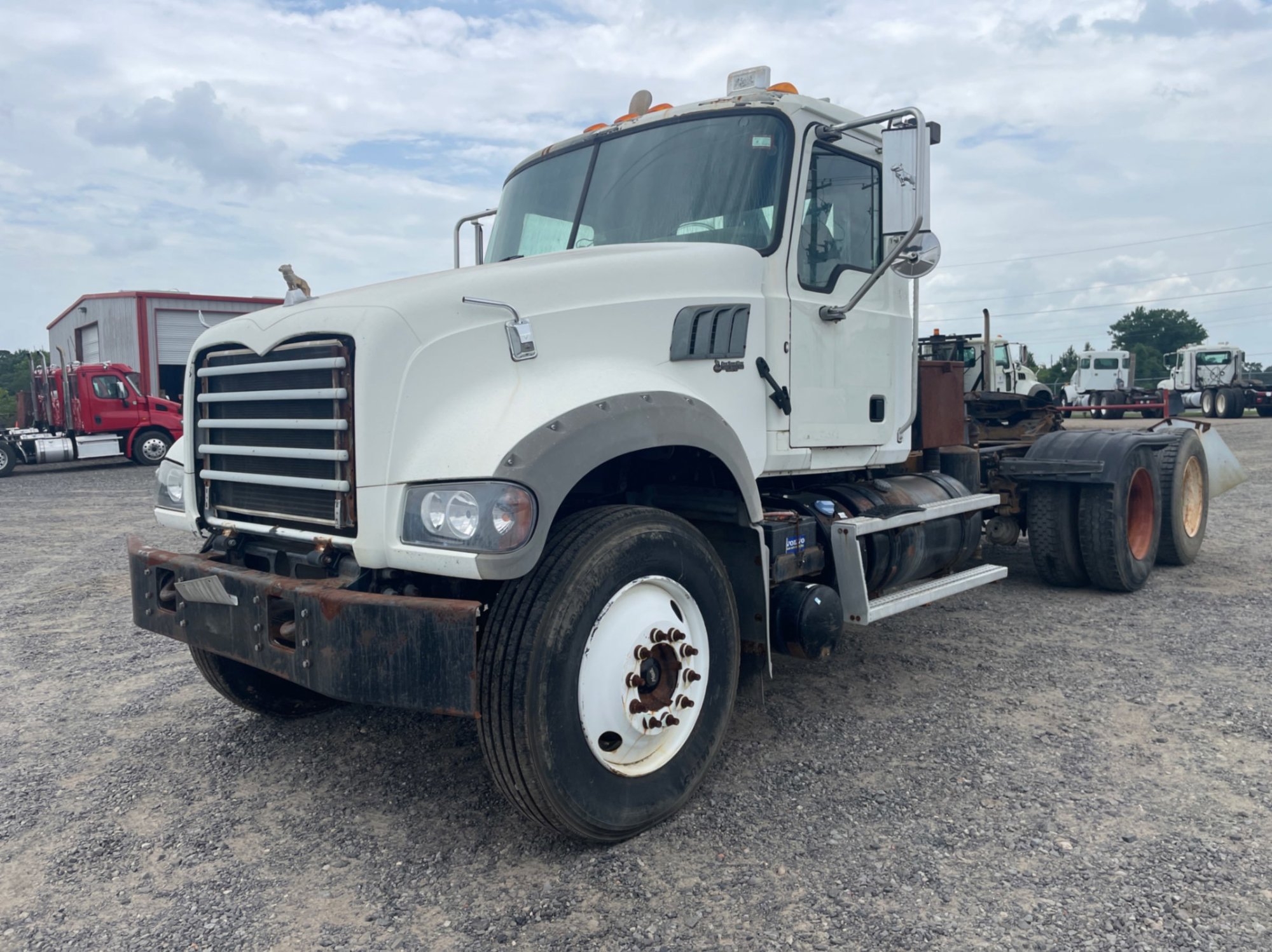 2011 MACK GU713 (INOPERABLE) (A50854)