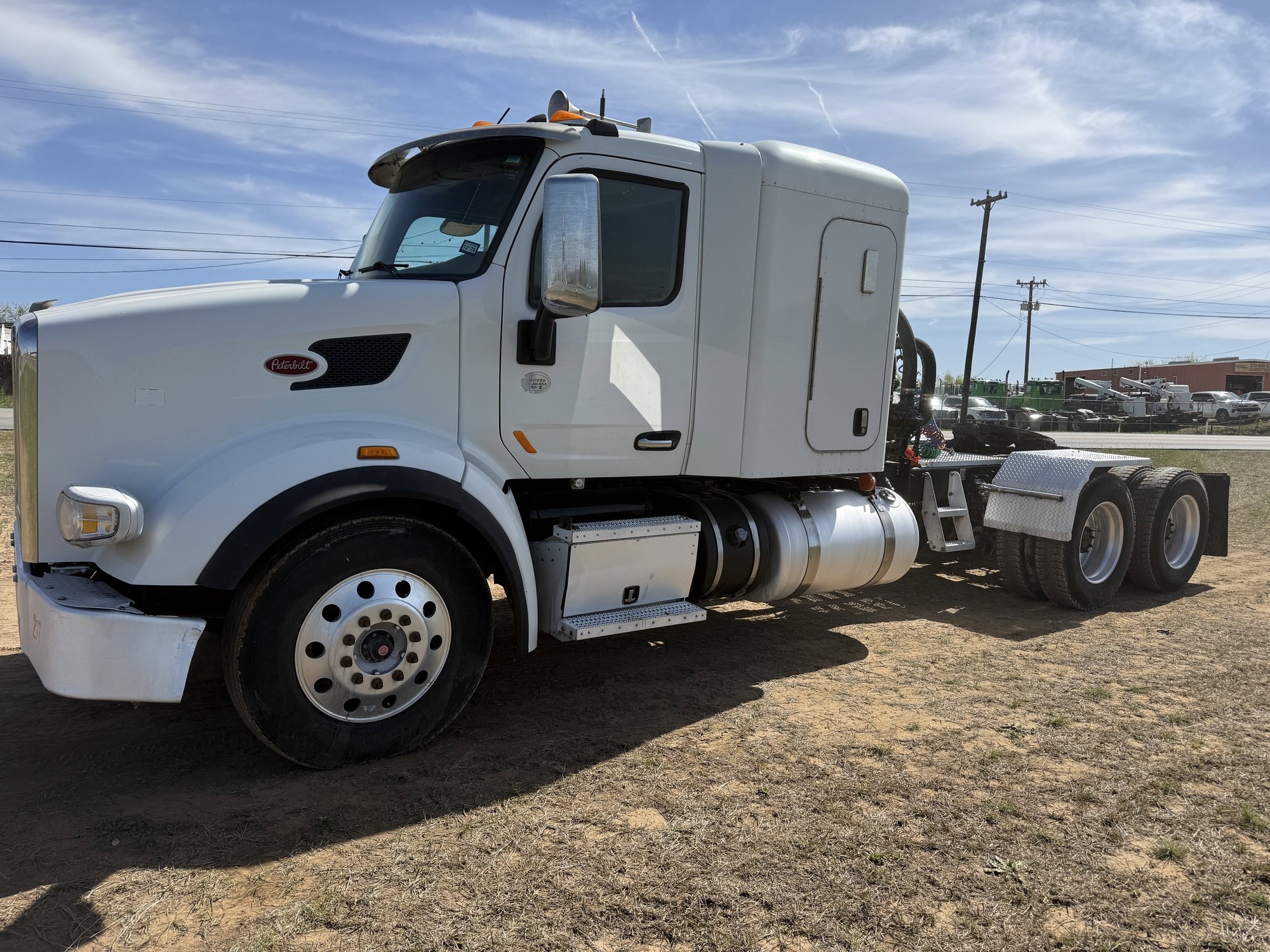 2018 PETERBILT 567 (A65643)