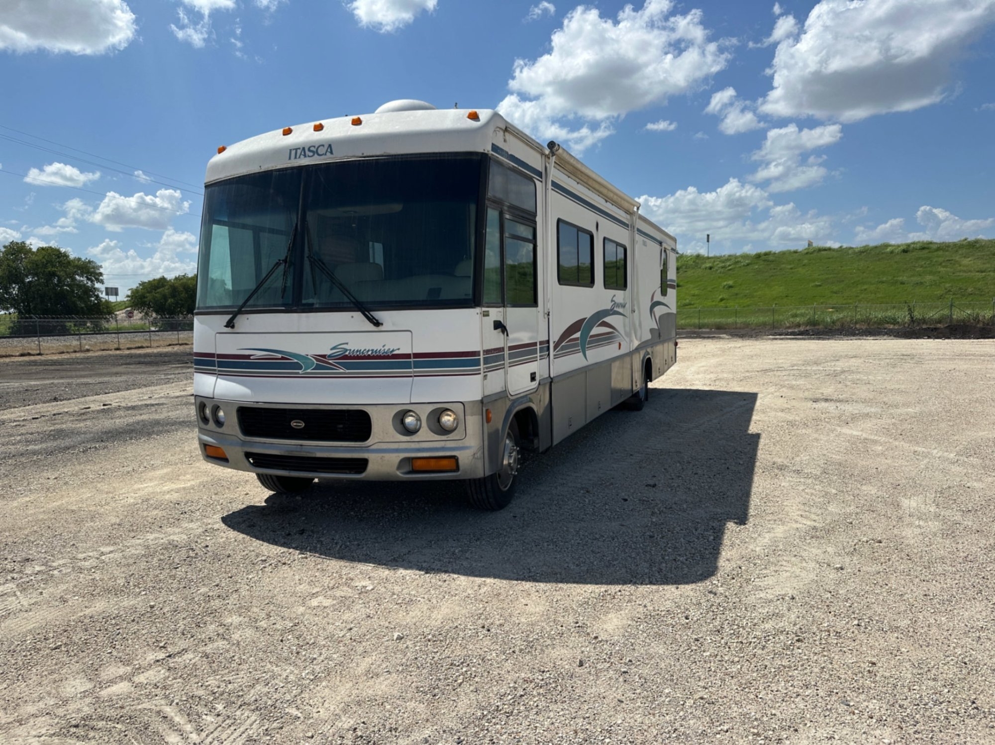 2000 WINNEBAGO FORD F550 RV (A55745)