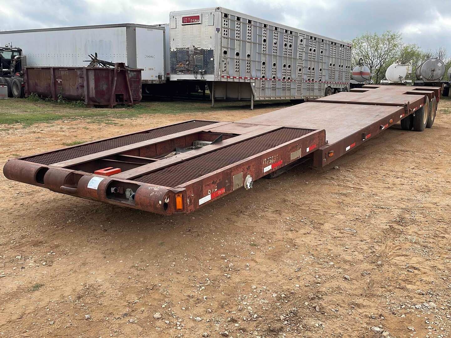 1982 VULCAN 34 LOWBOY W/ ROLLING TAILBOARD (A48992)