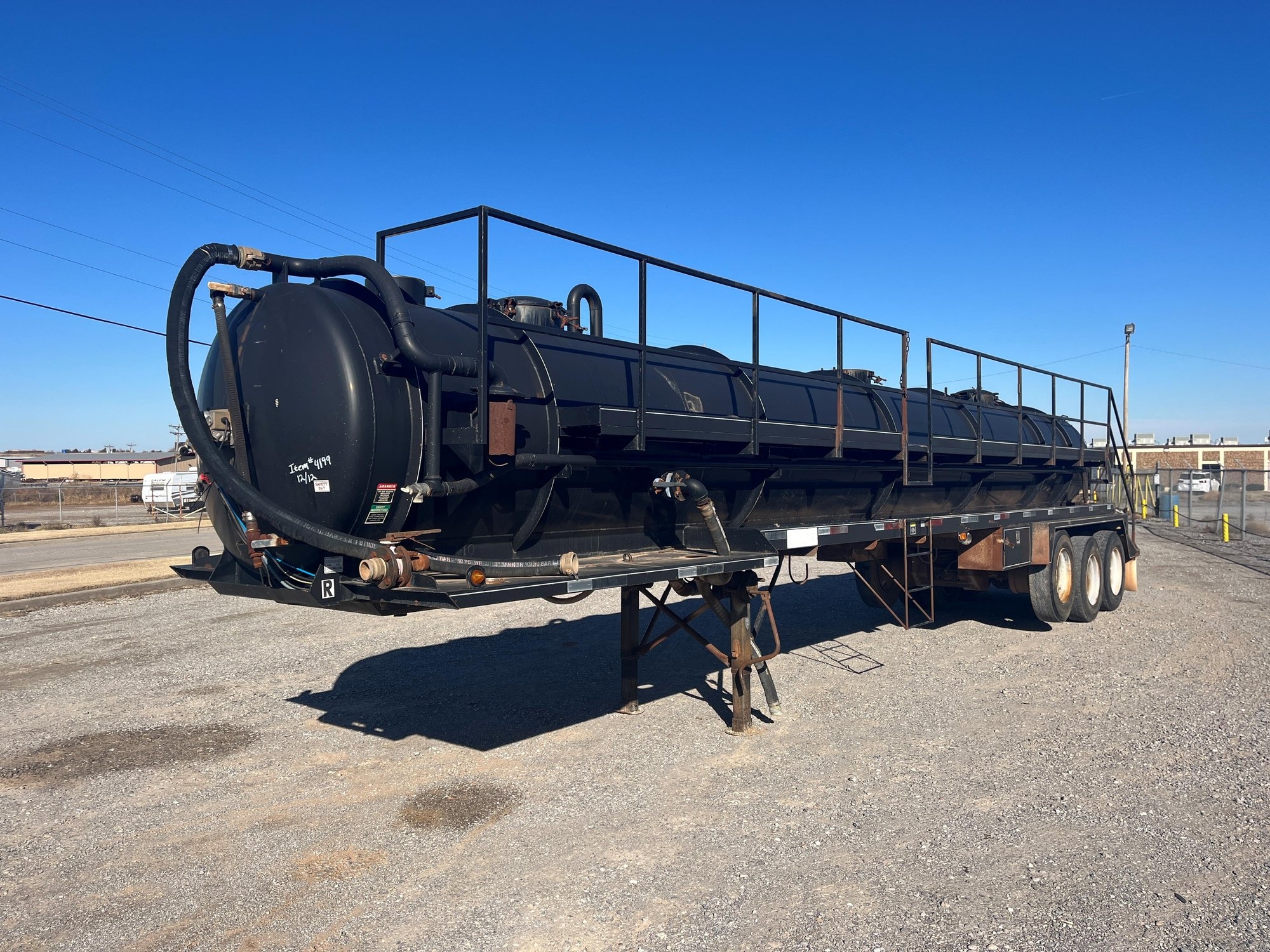 2006 SHOP BUILT 130 BBL STEEL VACUUM TANK TRAILER (A55745)