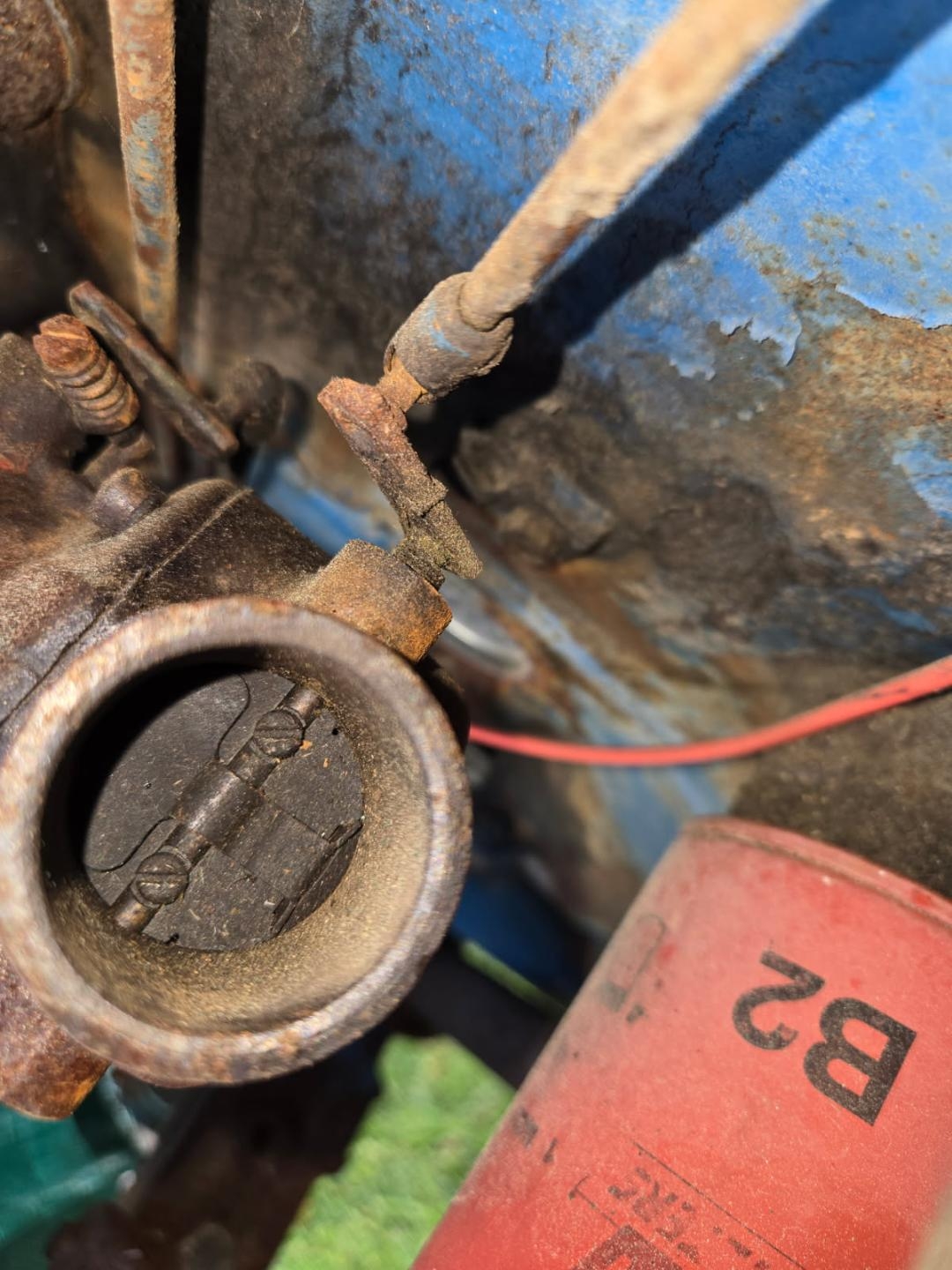 ford2000carb choke plate.jpg