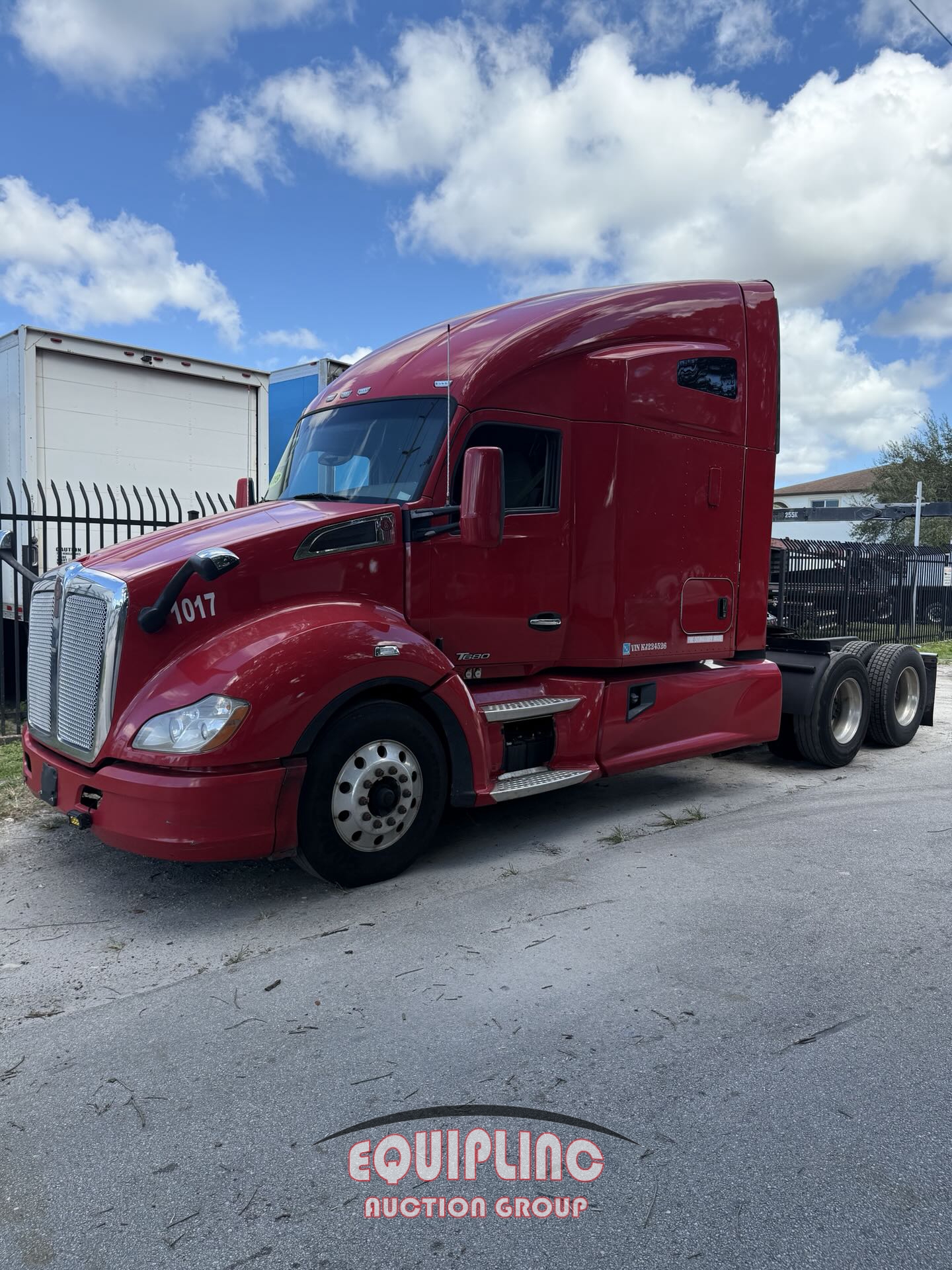 2019 KENWORTH T680 TANDEM AXLE SLEEPER (A57880)