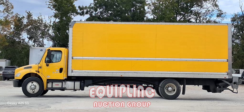 2018 FREIGHTLINER M2 26FT CDL REQUIRED BOX TRUCK (A59575)