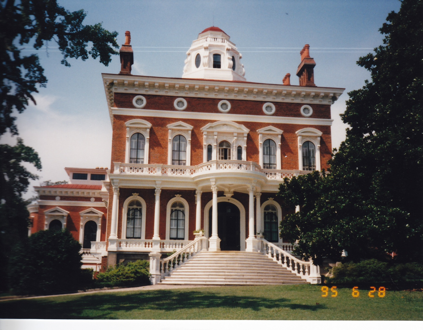 GA_Macon_1995.jpeg