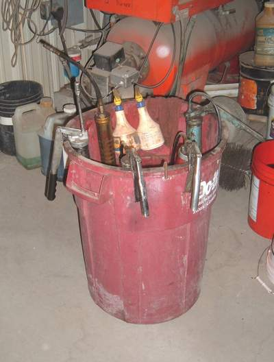 grease can.JPG