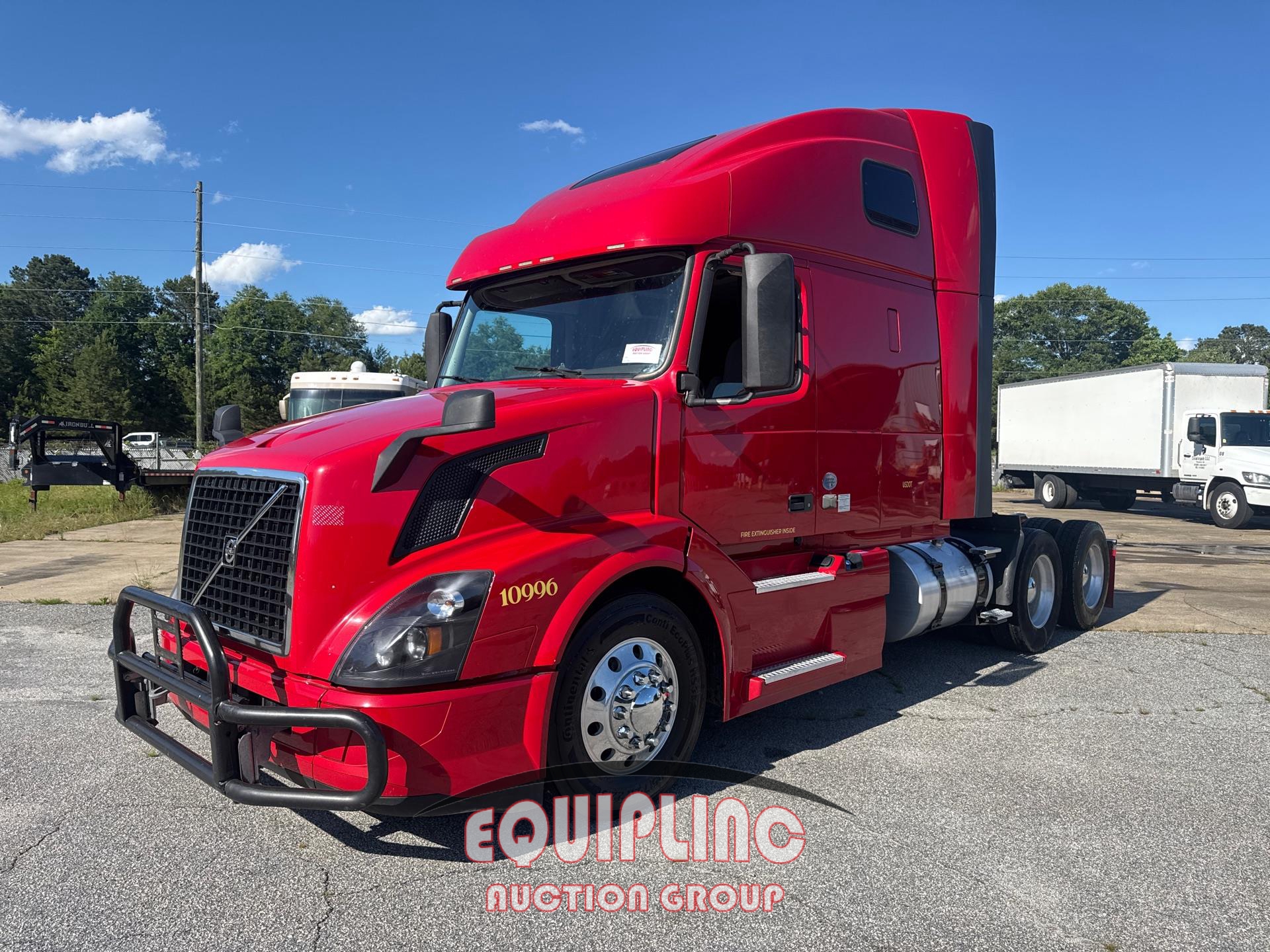 2018 VOLVO VNL64670 TANDEM AXLE SLEEPER (A50046)