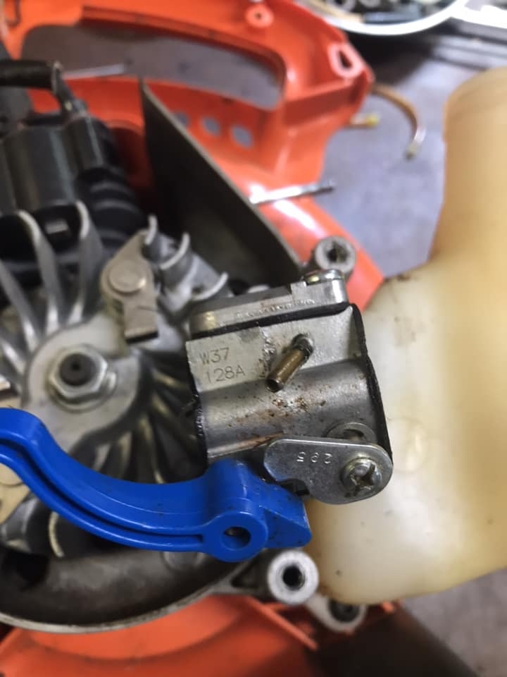 h125bcarb.jpg