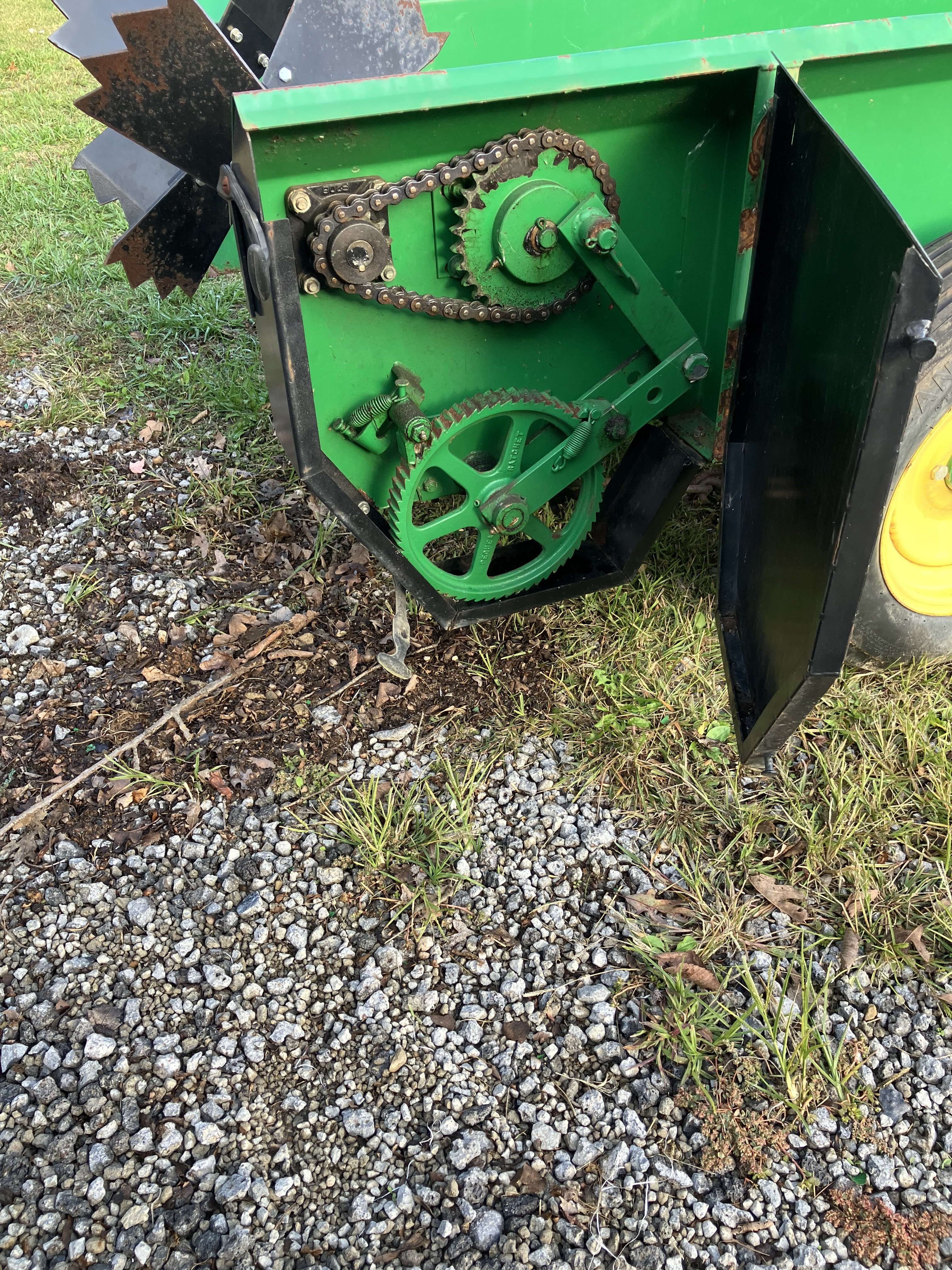 Manure spreader for sale
