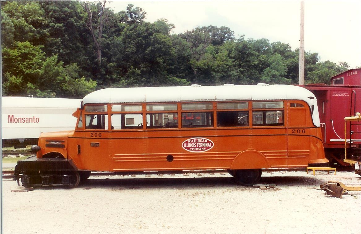 IT 206 1939 White Railbus Nat Museum of Trans 8-90.jpeg