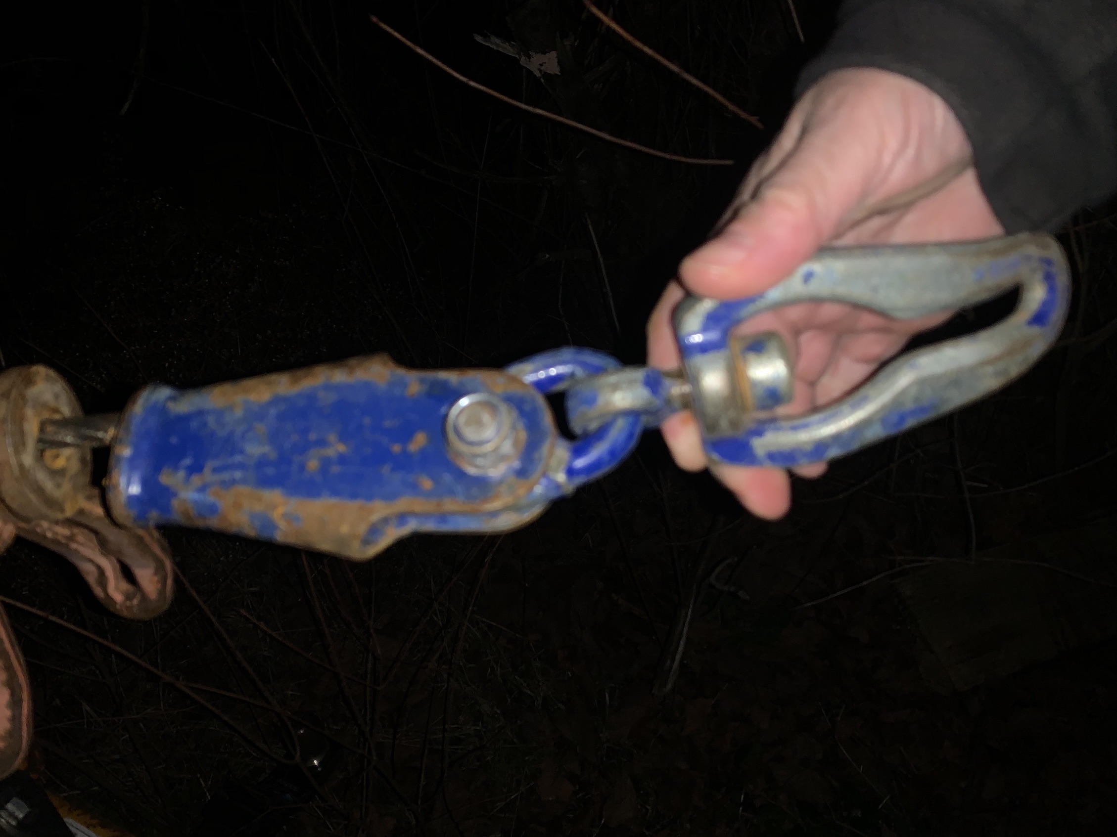 keyhole cable end.jpg