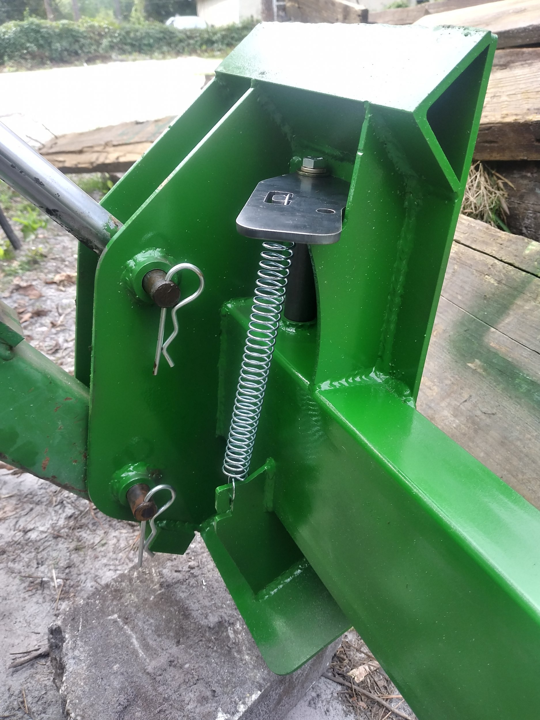 latch pin.jpg