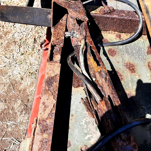 M101CDN2 trailer drawbar Left side.jpg