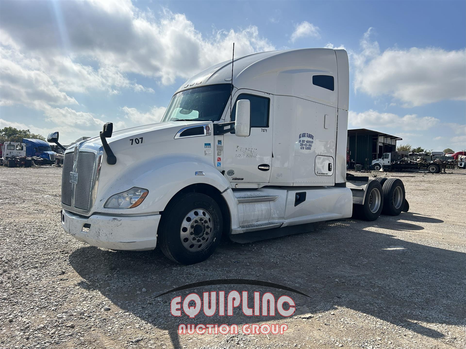 2018 KENWORTH T680 TANDEM AXLE SLEEPER (A58017)