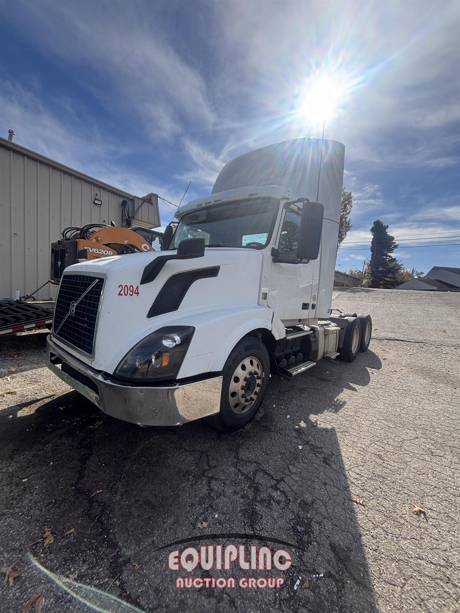 2017 VOLVO VNL TANDEM AXLE DAY CAB (A58018)