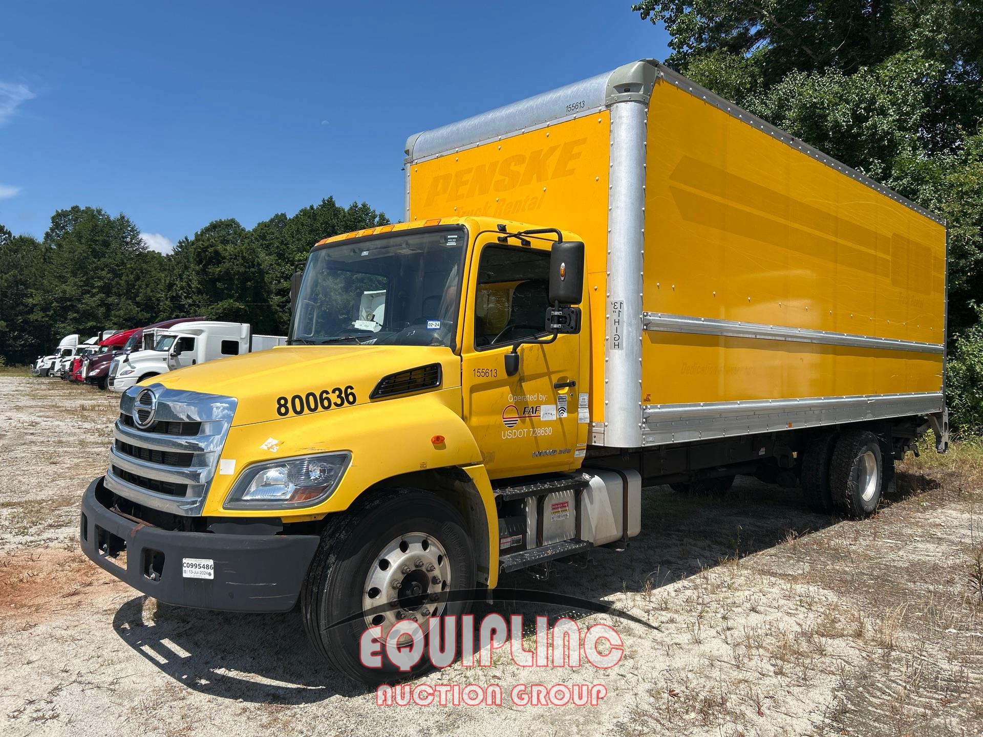 2017 HINO 268 26FT NO CDL BOX TRUCK (A50046)
