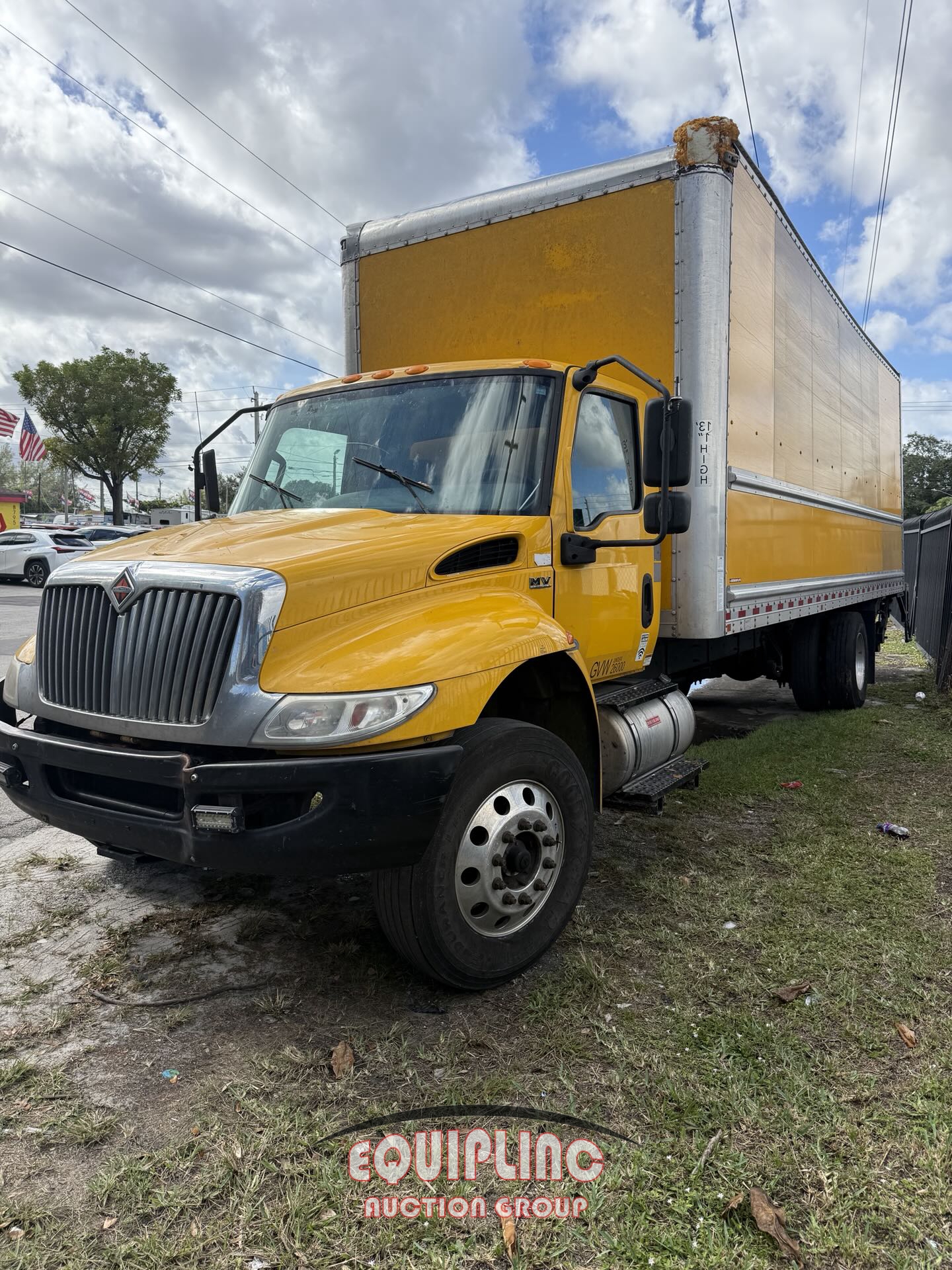 2020 INTERNATIONAL MV607 4X2 26FT NON CDL BOX TRUCK (A59906)