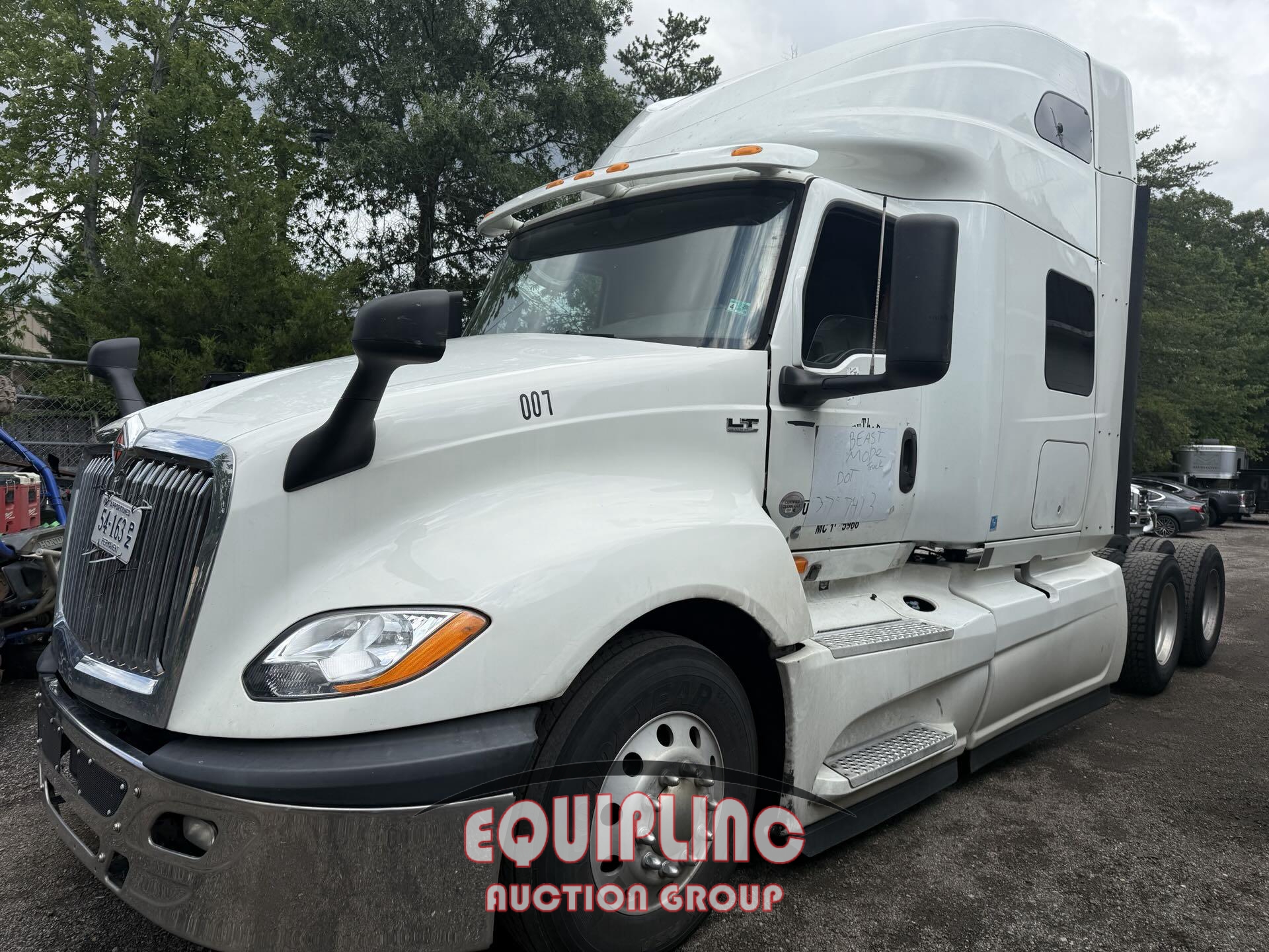 2019 INTERNATIONAL LT625 TANDEM AXLE SLEEPER (A56129)