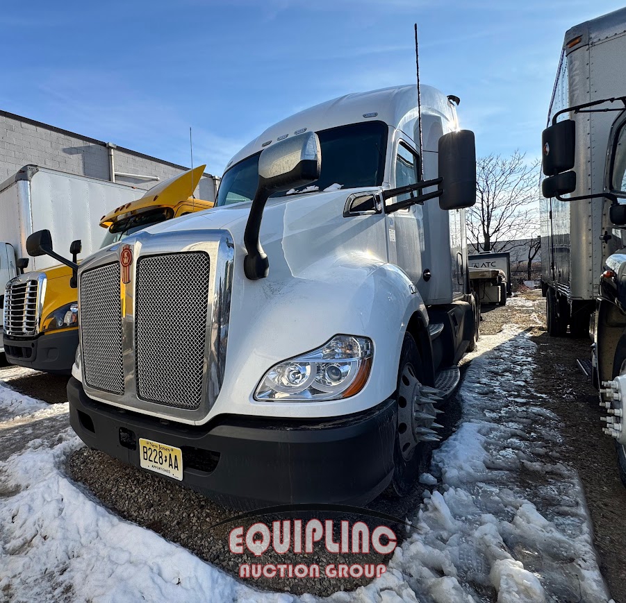2020 KENWORTH T680 TANDEM AXLE SLEEPER (A59914)