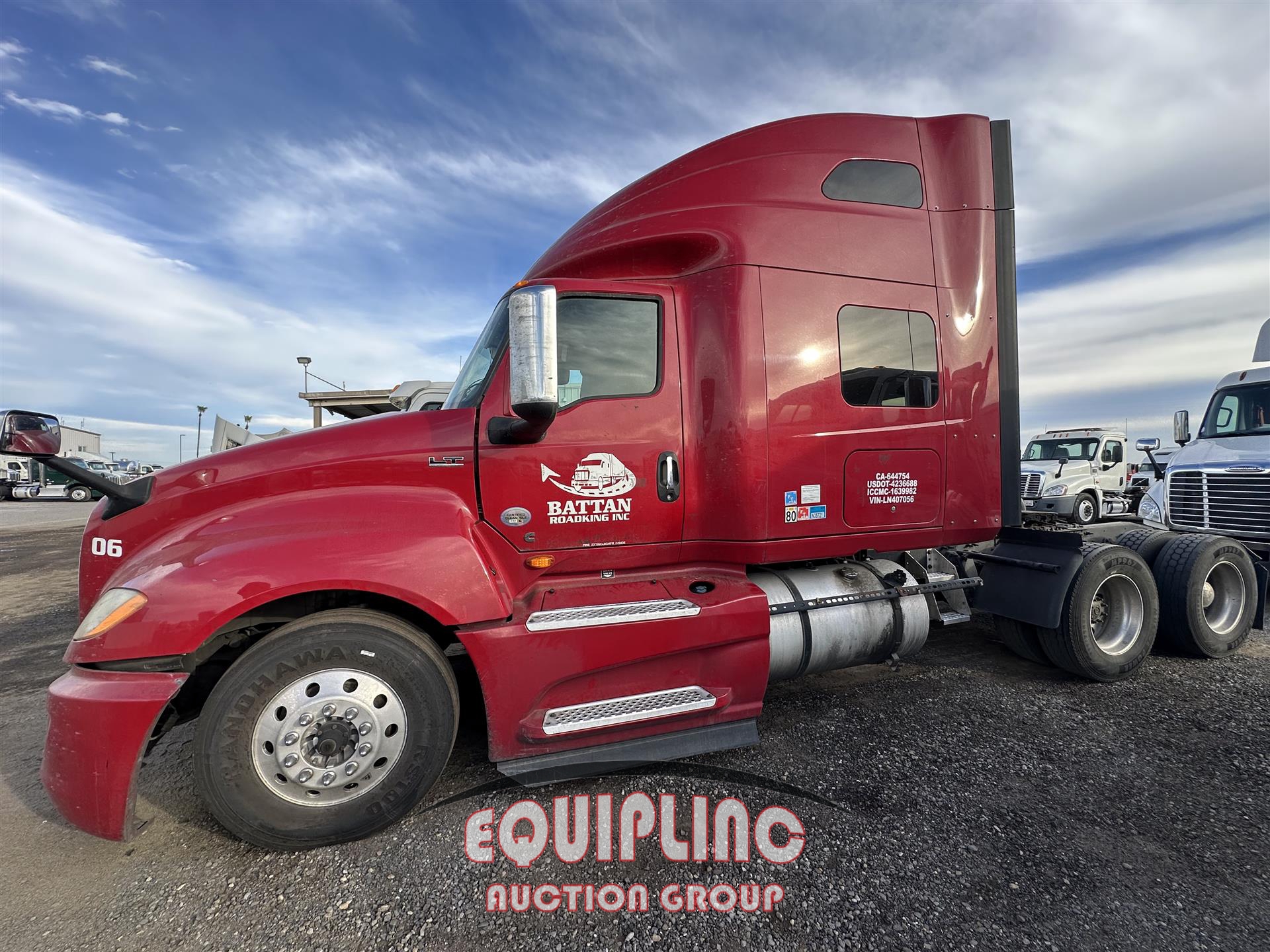 2020 INTERNATIONAL TANDEM AXLE SLEEPER (A58017)