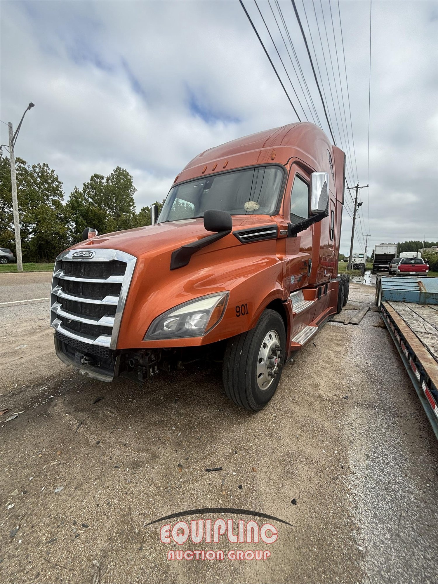 2020 FREIGHTLINER CASCADIA TANDEM AXLE SLEEPER (A56138)