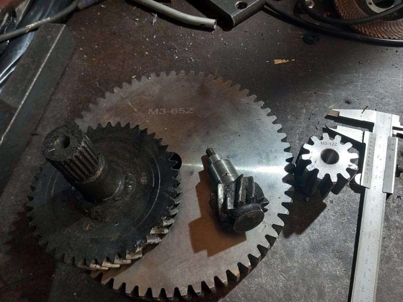 new and old rotation gears.jpg