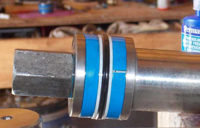 new hydraulic seal on piston.jpg
