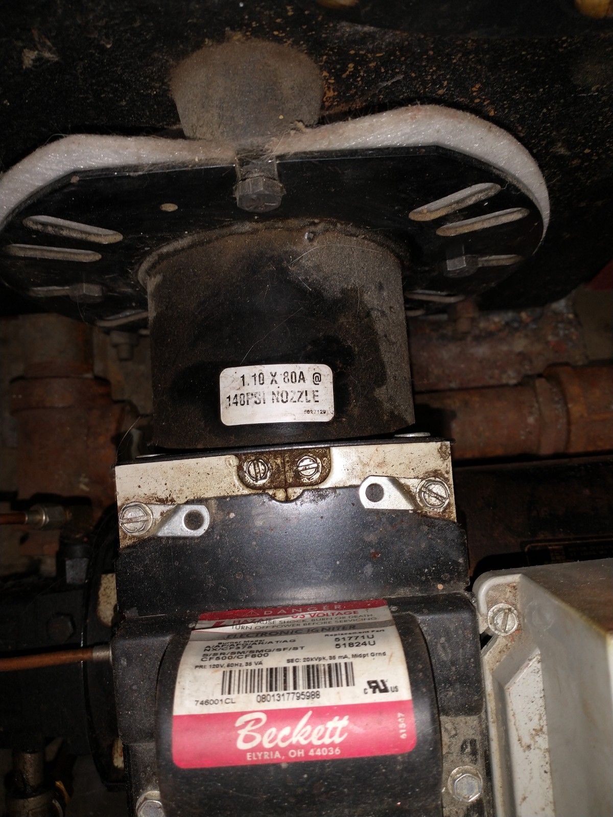 original oil nozzle.jpg