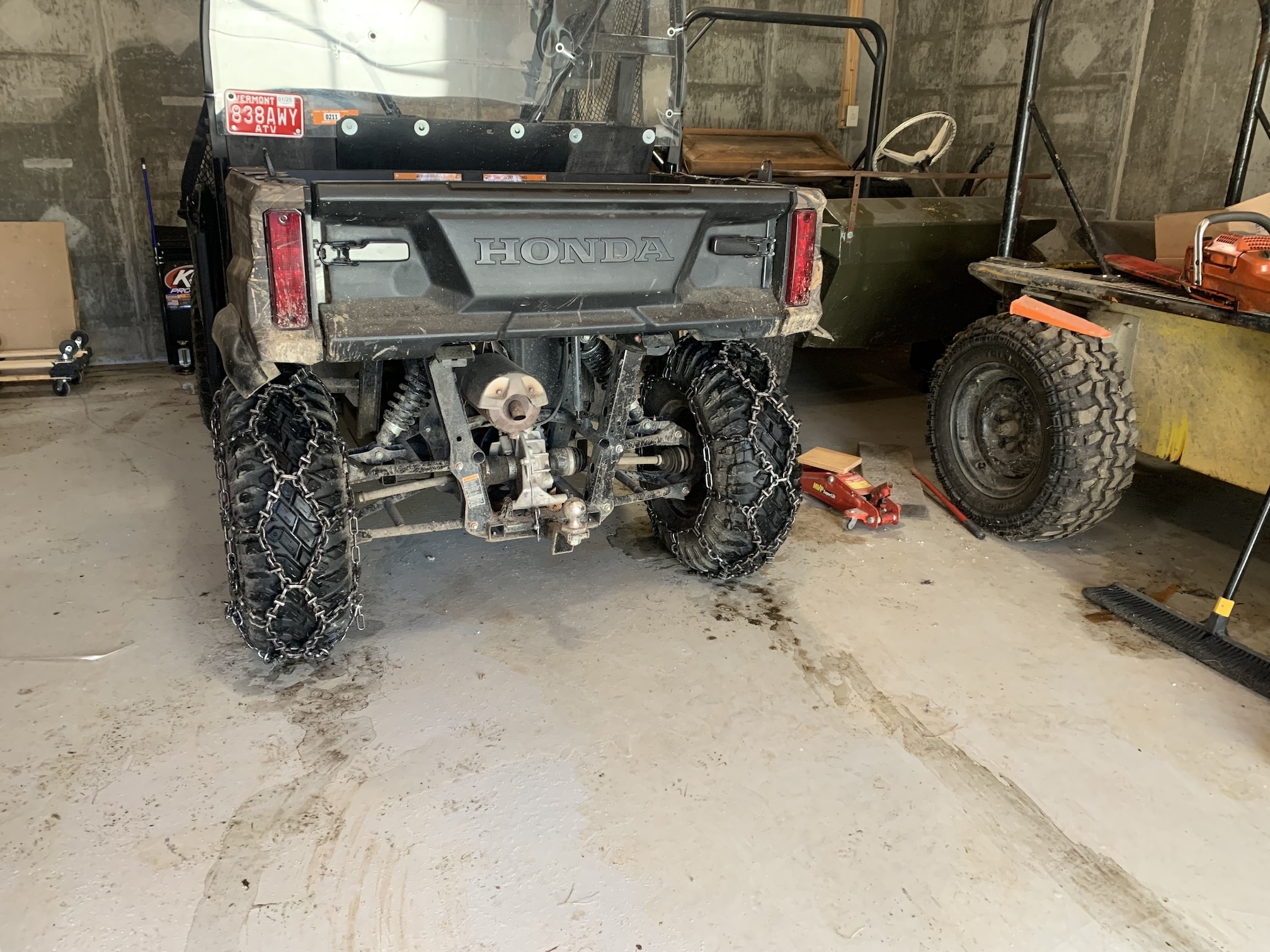 P520 with Chains.jpg