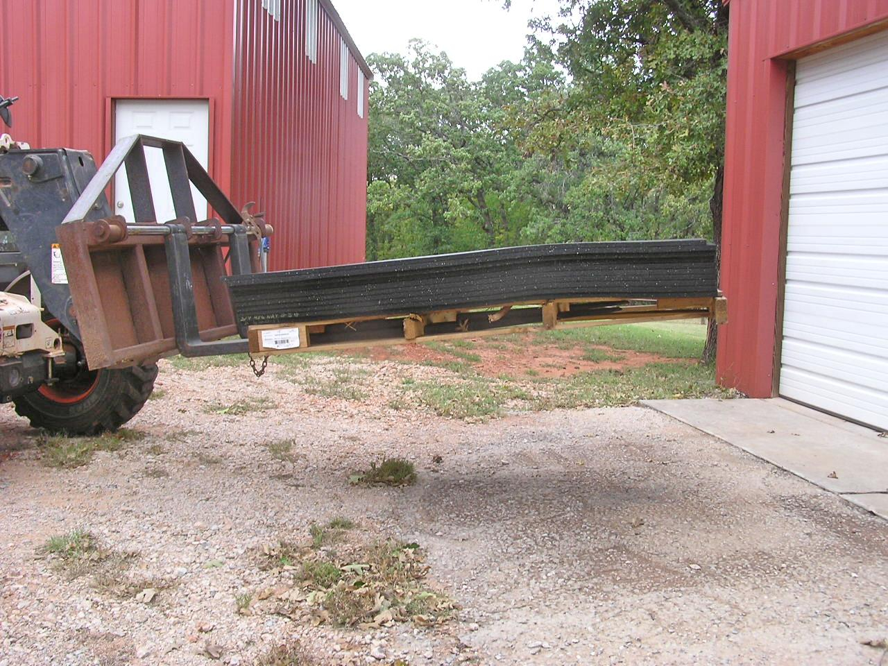 PA210009 Stall Mats.JPG