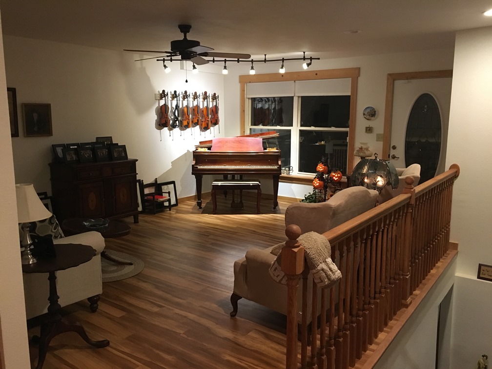 Piano room 1.JPG