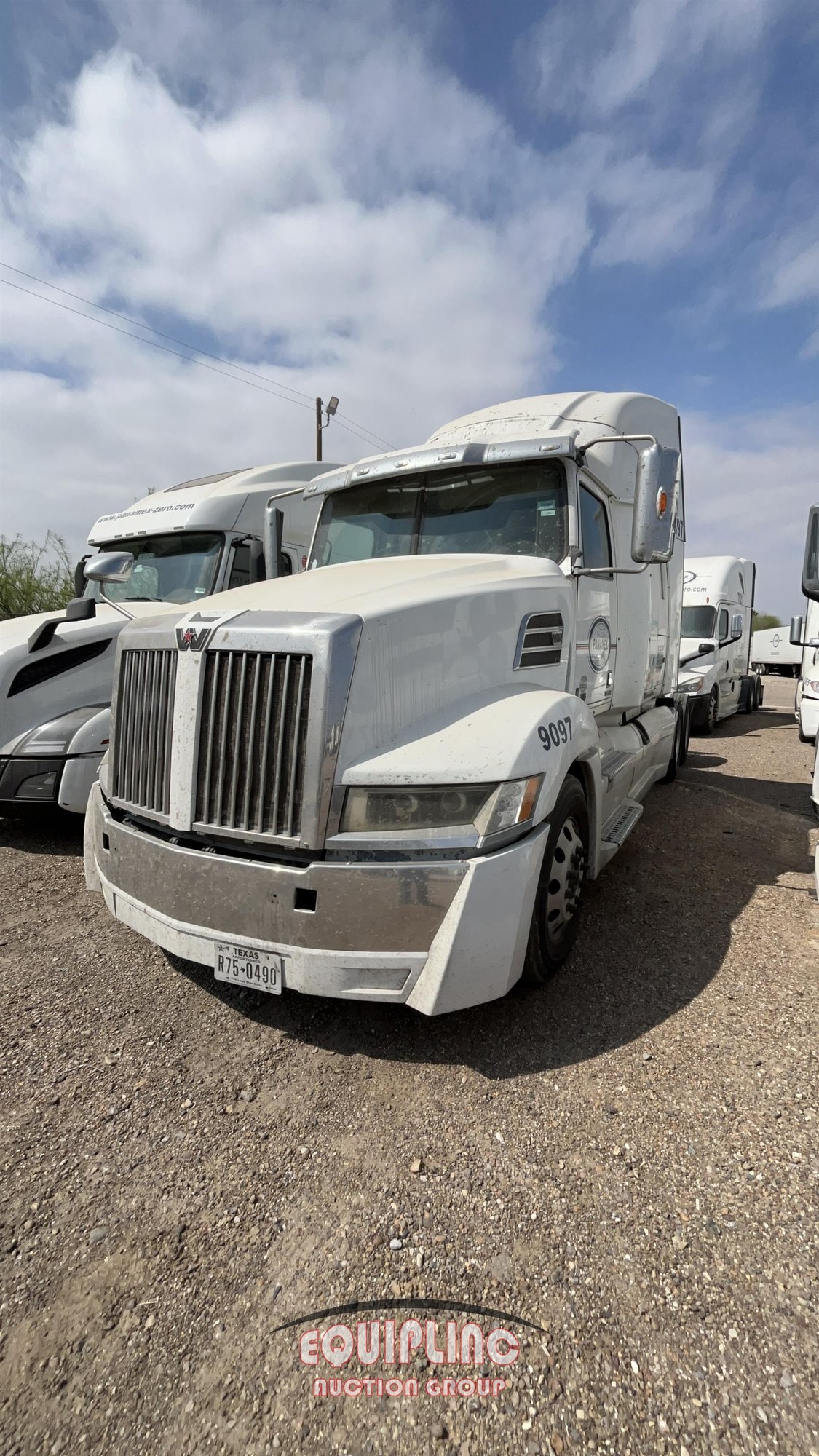 2016 WESTERN STAR 5700 6X4 T/A SLEEPER TRUCK TRACTOR (A59912)
