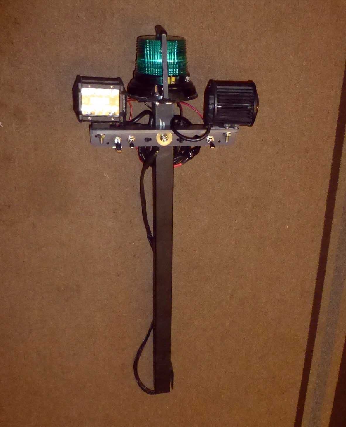 polelight70445.jpg