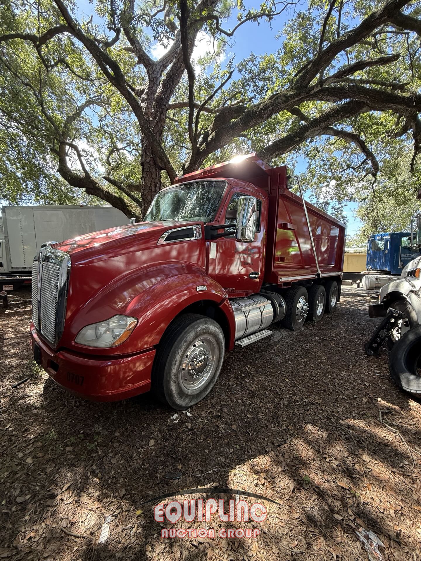 2018 KENWORTH T680 TRI AXLE DUMP TRUCK (A56138)