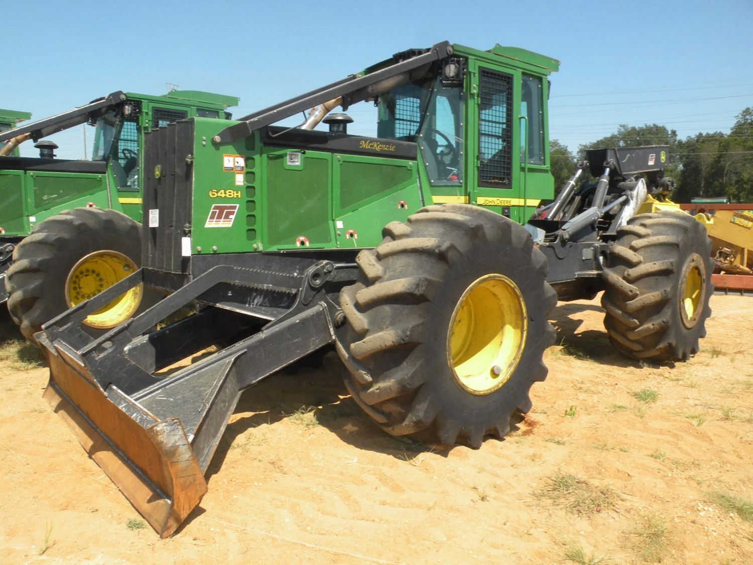 Skidder.jpg