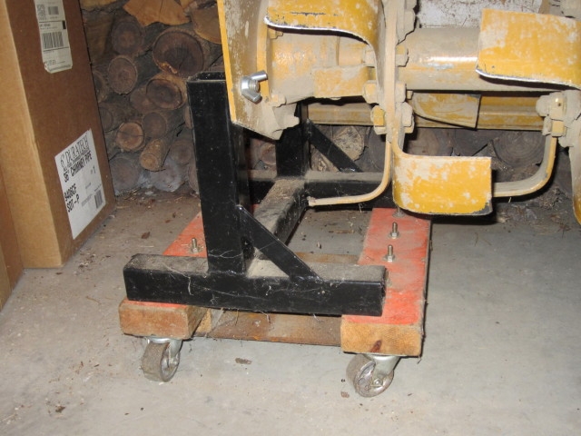 tiller stands 001_1.JPG