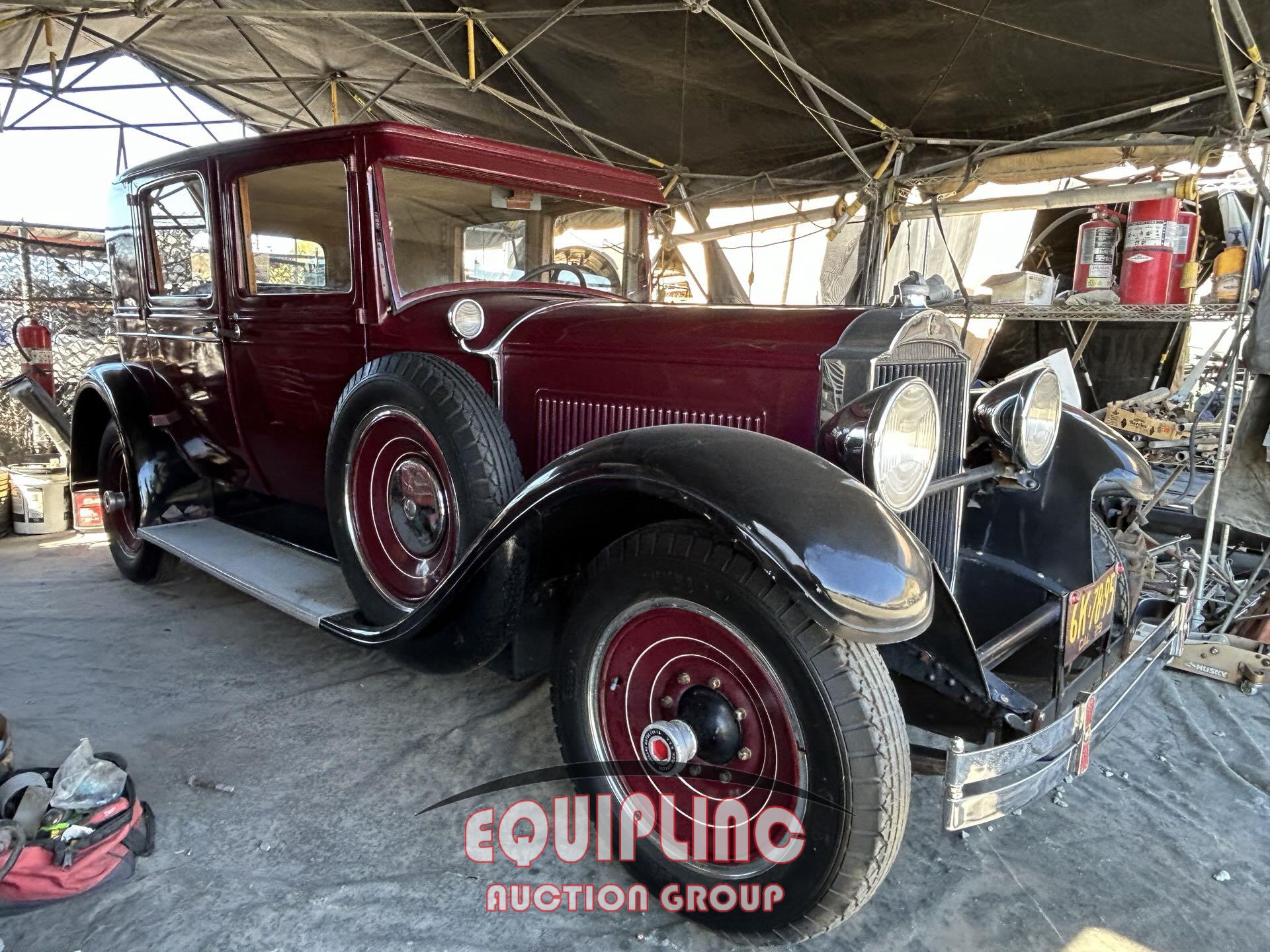 1929 PACKARD 4 DOOR SEDAN (A59909)