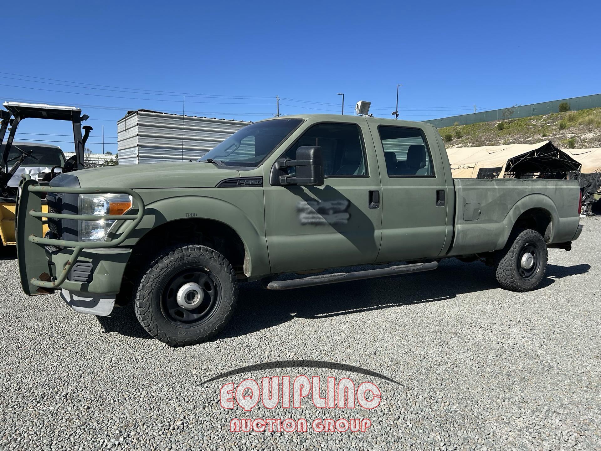 2013 FORD F350 SUPER DUTY 4x4 CREW CAB PICKUP TRUCK (A59909)