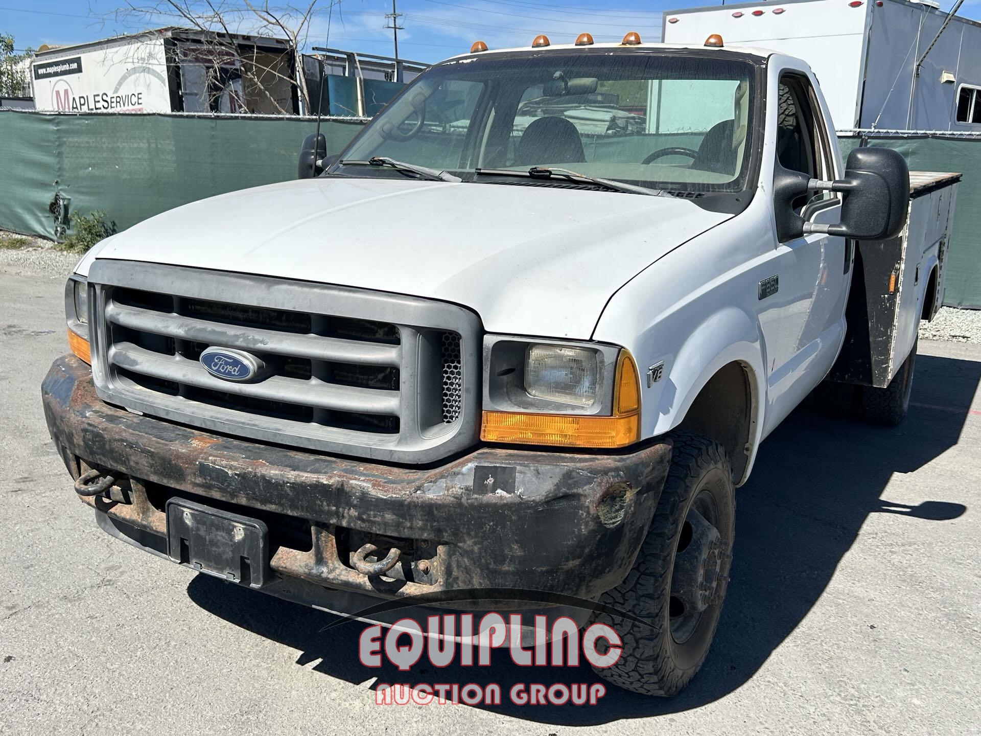 2001 FORD SUPER DUTY F350 4x4 UTILITY TRUCK (A59912)