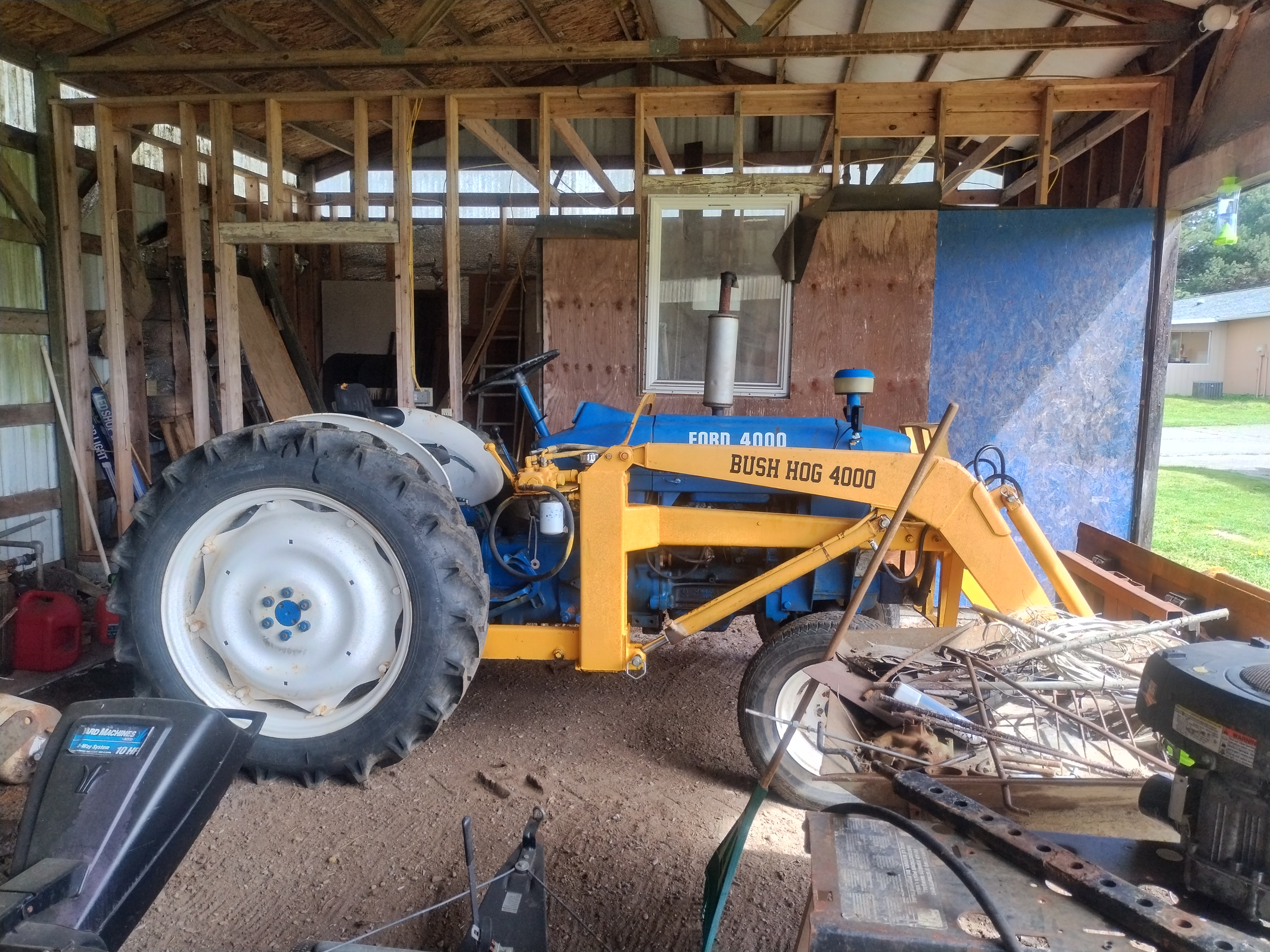 tractor.jpg
