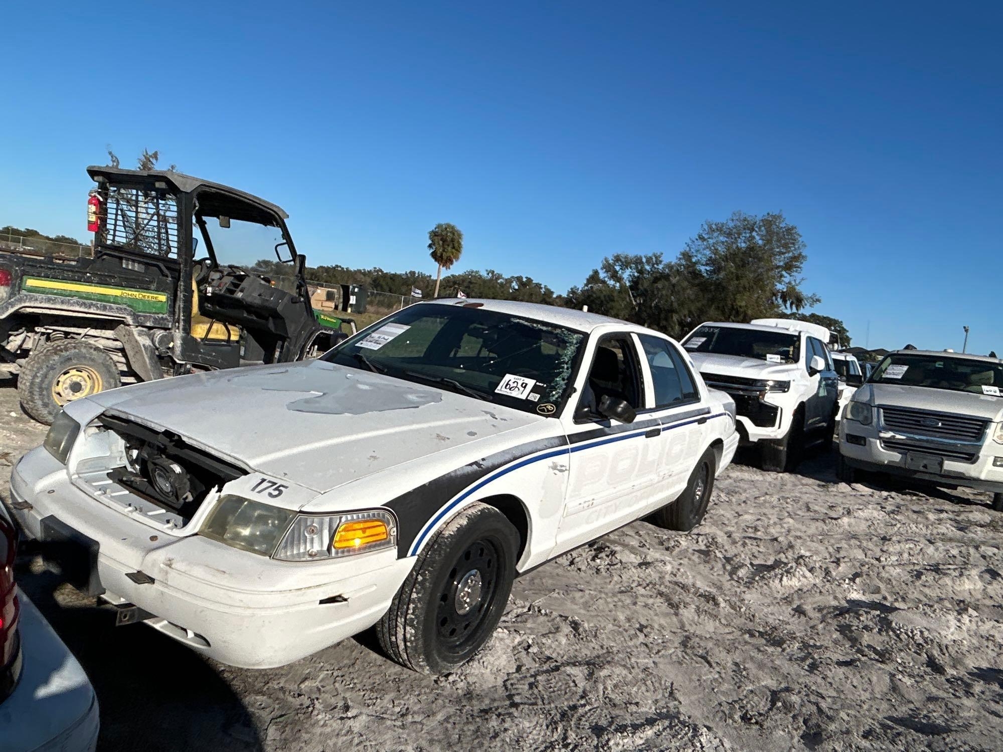 2010 Ford Crown Victoria Sedan (A59231)