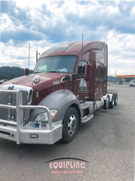 2013 KENWORTH T680 TRI AXLE SLEEPER TRUCK (A54607)