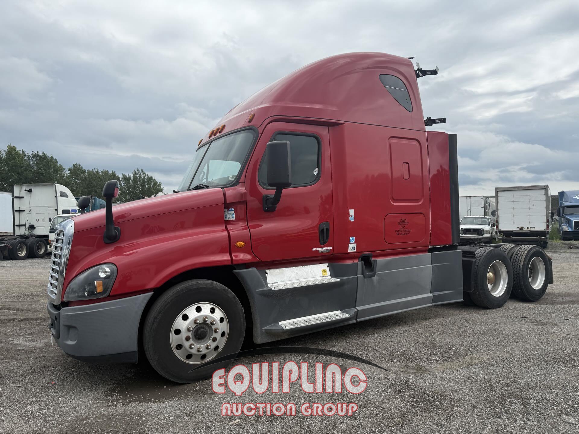 2016 FREIGHTLINER CASCADIA TANDEM AXLE SLEEPER (A56138)
