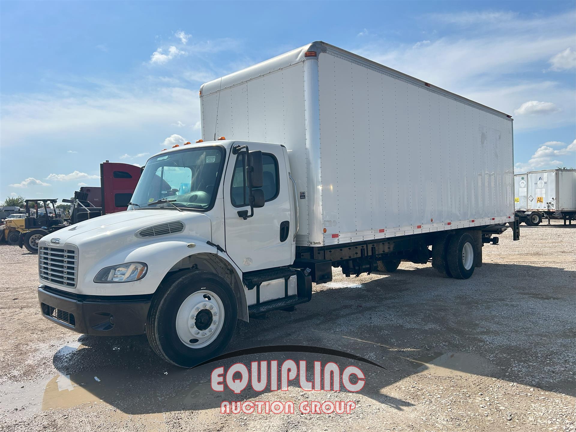 2017 FREIGHTLINER M2 26FT NON CDL BOX TRUCK (A67148)