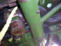 tractor leak 036.JPG