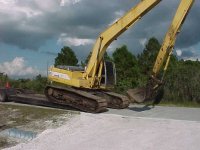 330581-hoe6.jpg